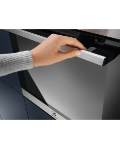 Купить Встраиваемый электрический духовой шкаф Electrolux EOH3H00BX серебристый, черный  в E-mobi