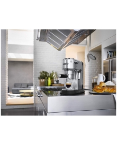 Купить Рожковая кофеварка DeLonghi EC685.M Silver  в E-mobi