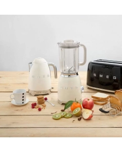 Купить Чайник электрический Smeg KLF04WHEU 1.7 л белый  в E-mobi