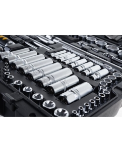 Купить Набор инструментов Inforce 136 предметов 1/2 дюйма и 1/4 дюйма, Сталь Cr-V, Профессиональный, 06-07-17  в E-mobi