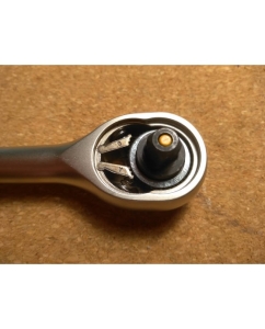 Купить Набор головок 1/4 с инструментом в фирменной сумке, 37 предметов Дело Техники 600937  в E-mobi