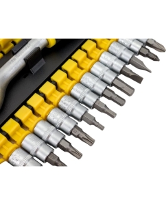 Купить Набор головок универсальных с ключом-трещоткой Калибр НГУ-28-1/4 00000075598  в E-mobi