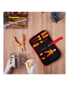 Купить Набор диэлектрического инструмента REXANT RI-01, 7 предметов, до 1000 В, тканевый пенал 12-4691-3  в E-mobi