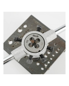 Купить Набор ручных метчиков и плашек GSR A+S DIN 352/ 25x9 M3-M12 32 предмета S504AS70  в E-mobi