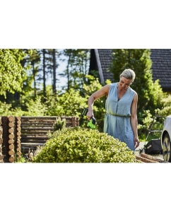 Купить Аккумуляторные садовые ножницы-кусторез GreenWorks G24SHT 24 В 1600607  в E-mobi