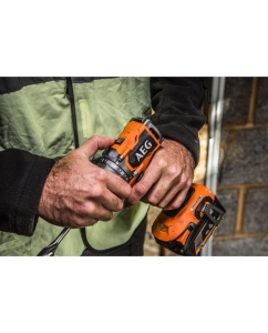 Купить Бесщеточная дрель-шуруповерт AEG BS18SBL2-202C 18В 4935480056  в E-mobi