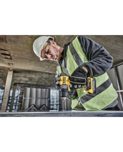 Купить Бесщеточная дрель-шуруповерт DEWALT 2 скорости, 2 АКБ 18 В XR Li-Ion DCD800E2T-QW  в E-mobi