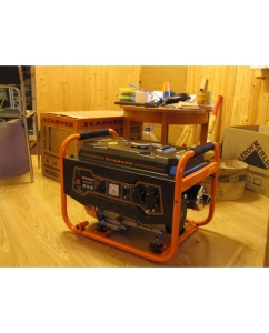 Купить Бензиновый генератор CARVER PPG-2500 01.020.00009  в E-mobi
