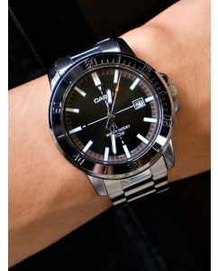 Купить Японские наручные часы Casio Collection MTP-VD01D-1E2  в E-mobi