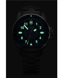 Купить Швейцарские механические наручные часы Victorinox 242010  в E-mobi