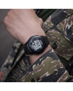 Купить Японские наручные часы Casio Illuminator F-200W-1AEG с хронографом  в E-mobi