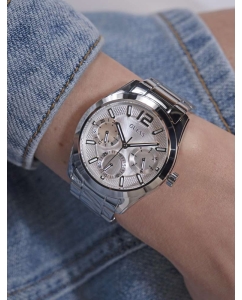 Купить Наручные часы Guess GW0760L1  в E-mobi