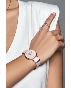 Купить Наручные часы Daniel Wellington Petite 32 Coral RG MOP  в E-mobi