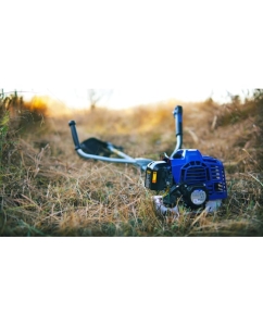 Купить Триммер бензиновый BOJET коса, 2-х тактный, 52 см, 43 см леска+нож GBC-52  в E-mobi