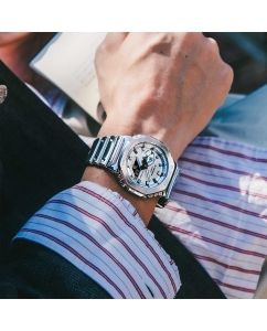 Купить Японские наручные часы Casio G-SHOCK GM-2100YM-8A с хронографом  в E-mobi