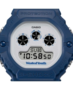 Купить Японские наручные часы Casio G-SHOCK DW-5900WY-2 с хронографом  в E-mobi