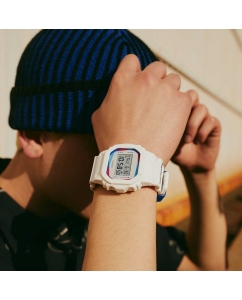 Купить Японские наручные часы Casio G-SHOCK DWE-5600PR-2E с хронографом  в E-mobi