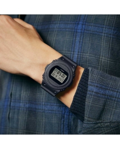 Купить Японские наручные часы Casio G-SHOCK DWE-5657RE-1ER с хронографом  в E-mobi