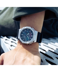 Купить Японские наручные часы Casio G-SHOCK GM-2100RW-1A с хронографом  в E-mobi