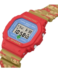 Купить Японские наручные часы Casio G-SHOCK DW-5600SMB-4 с хронографом  в E-mobi