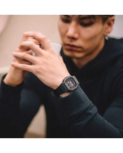 Купить Японские умные часы Casio G-SHOCK DW-H5600MB-1 с хронографом  в E-mobi