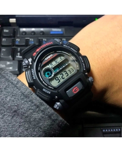 Купить Японские наручные часы Casio G-SHOCK DW-9052-1V  в E-mobi