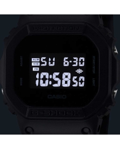 Купить Японские наручные часы Casio G-SHOCK DW-5600UBB-1 с хронографом  в E-mobi
