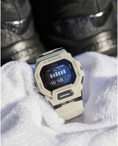 Купить Японские спортивные наручные часы Casio G-SHOCK GBD-200UU-9E с хронографом  в E-mobi