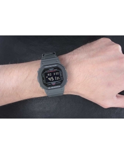 Купить Японские наручные часы Casio G-SHOCK DW-5610SU-8ER с хронографом  в E-mobi