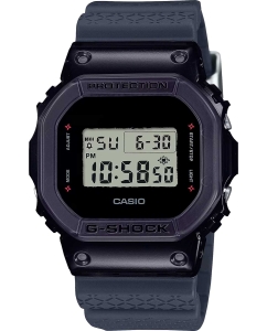 Купить Японские наручные часы Casio G-SHOCK DW-5600NNJ-2 с хронографом в E-mobi
