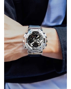 Купить Японские наручные часы Casio G-SHOCK GM-110-1AER с хронографом  в E-mobi