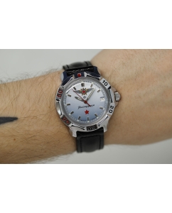 Купить Российские механические наручные часы Восток Командирские 811290  в E-mobi