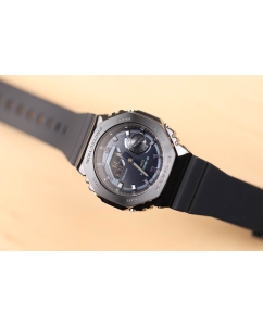 Купить Японские наручные часы Casio G-SHOCK GM-2100N-2AER с хронографом  в E-mobi