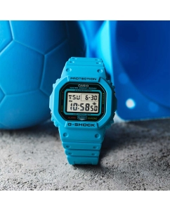 Купить Японские наручные часы Casio G-SHOCK DW-5600EP-2 с хронографом  в E-mobi