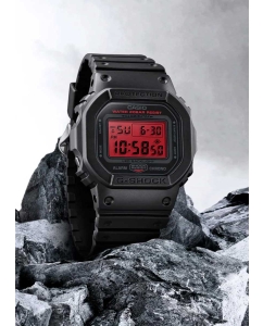 Купить Японские наручные часы Casio G-SHOCK DW-5600BBR-1 с хронографом  в E-mobi