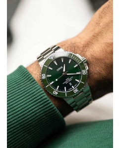 Купить Швейцарские механические наручные часы Oris 01-733-7789-4157-07-8-23-04PEB  в E-mobi