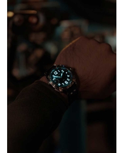 Купить Российские механические наручные часы Молния 0190104-1.1-m  в E-mobi