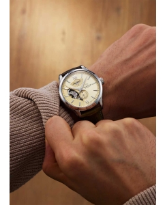 Купить Японские механические наручные часы Orient Star RE-AV0B10G0  в E-mobi