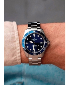 Купить Швейцарские механические наручные часы Certina C032.807.11.041.00  в E-mobi