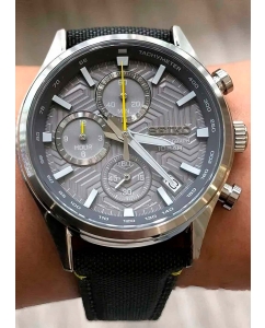 Купить Японские наручные часы Seiko SSB423 с хронографом  в E-mobi
