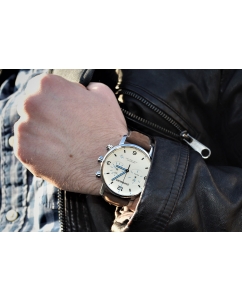 Купить Швейцарские наручные часы Wenger 01.1743.111 с хронографом  в E-mobi