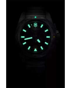 Купить Швейцарские титановые наручные часы Victorinox 242011 с хронографом  в E-mobi