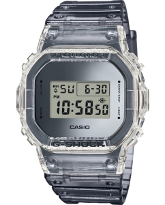 Купить Японские наручные часы Casio G-SHOCK DW-5600SK-1ER с хронографом в E-mobi