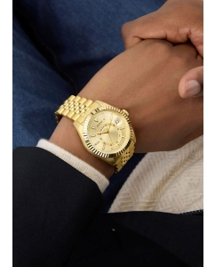 Купить Наручные часы Guess GW0977G2  в E-mobi