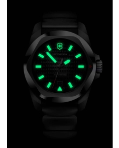 Купить Швейцарские механические наручные часы Victorinox 242039  в E-mobi