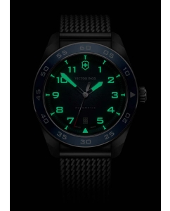 Купить Швейцарские механические наручные часы Victorinox 242045  в E-mobi