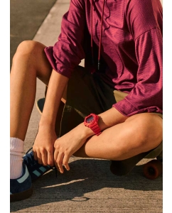 Купить Японские наручные часы Casio G-SHOCK DW-6900RRB-4 с хронографом  в E-mobi
