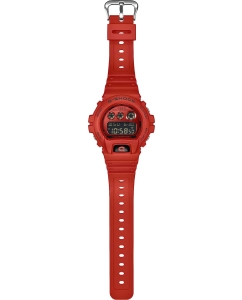 Купить Японские наручные часы Casio G-SHOCK DW-6900RRB-4 с хронографом  в E-mobi