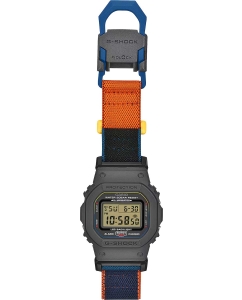 Купить Японские наручные часы Casio G-SHOCK DW-5600MNC-8A2 с хронографом  в E-mobi