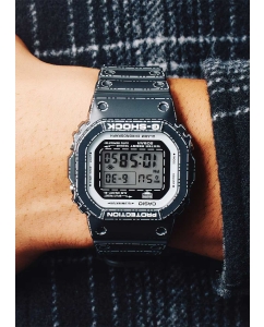 Купить Японские наручные часы Casio G-SHOCK DW-5600RGM-1 с хронографом  в E-mobi